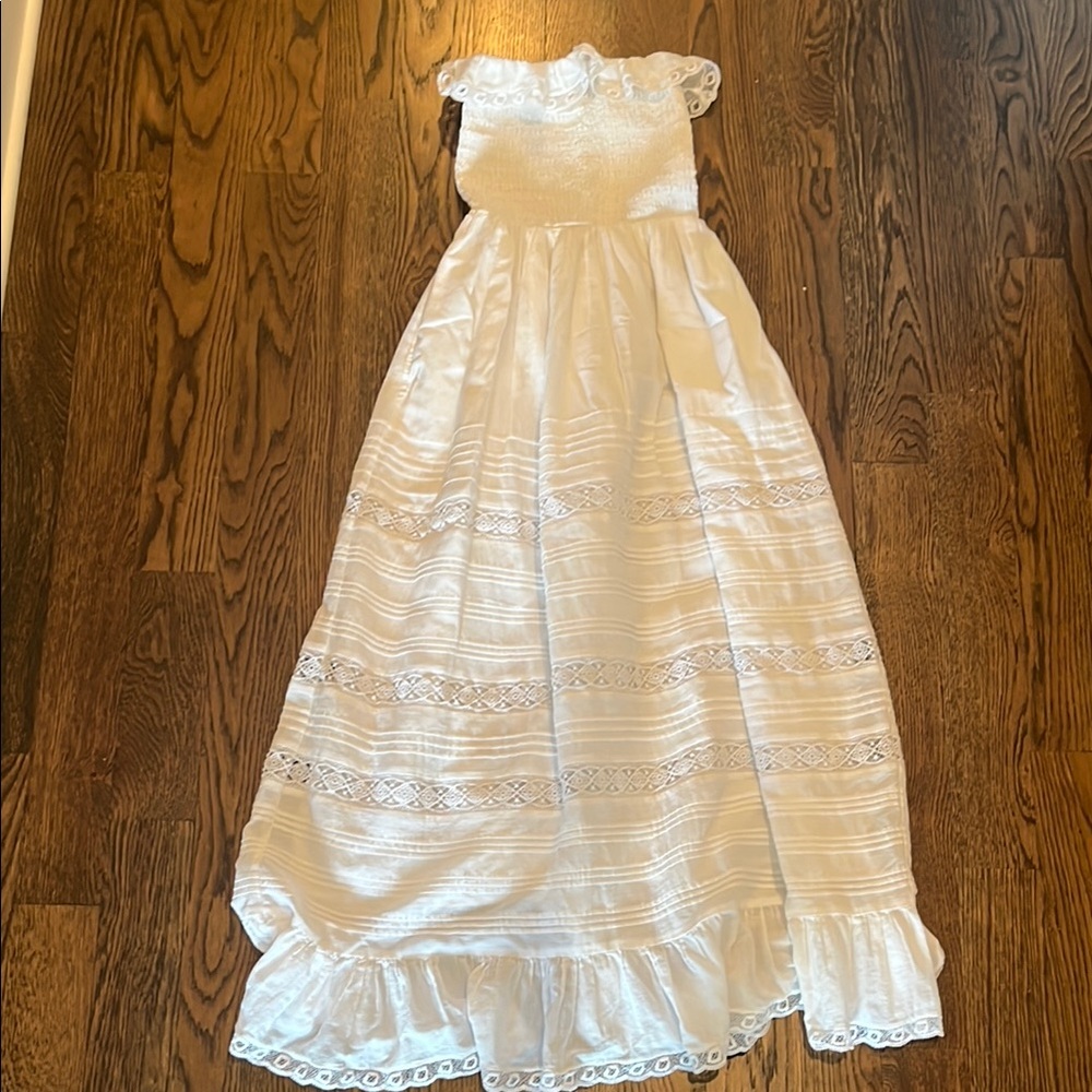 Elegant White Lace Dress